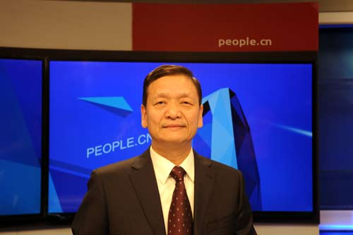 教育部官员:在认定学生经济状况时 禁止演讲比穷