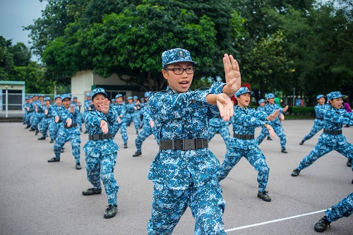 港媒称香港父母投资子女教育花费多：是全球平均水平3倍_《参考消息》官方网站